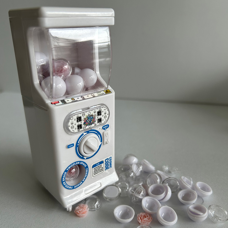 Miniature Rotating Gacha Machine Miniature Rotating Gacha Machine