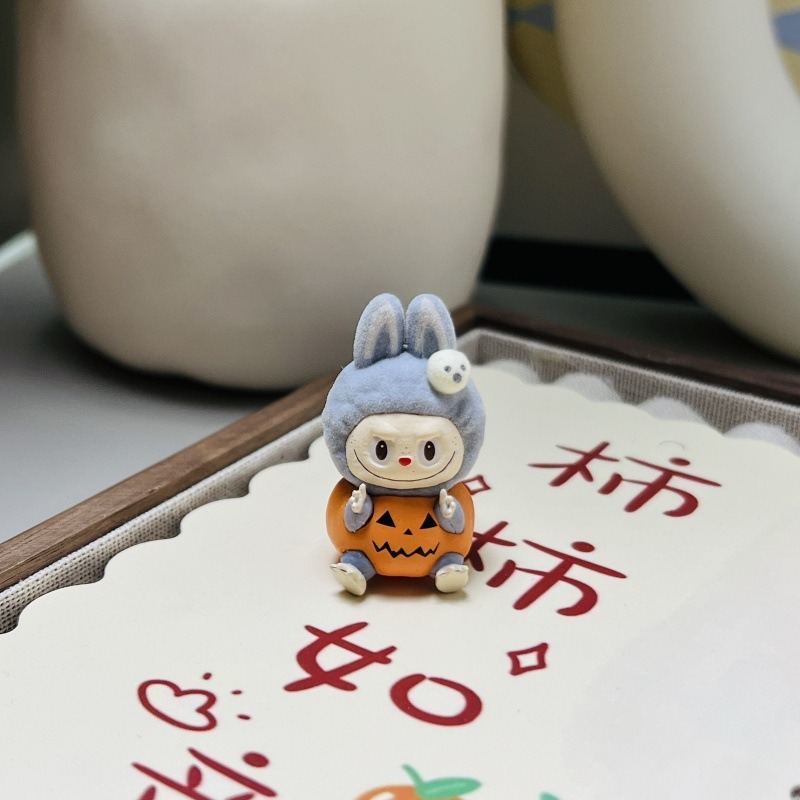 Miniature pumpkin labubu 10 pcs Miniature pumpkin labubu 10 pcs