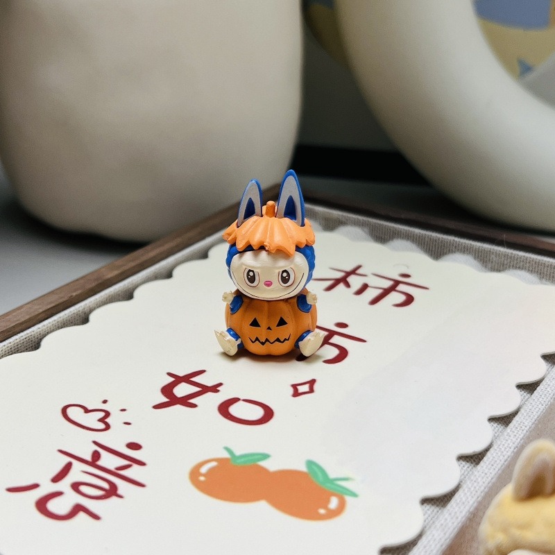 Miniature pumpkin labubu 10 pcs Miniature pumpkin labubu 10 pcs
